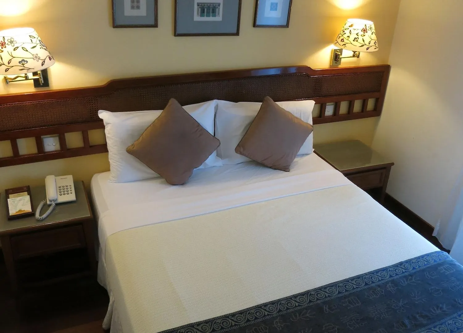 Perak Hotel Singapore